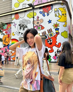 Women custom cartoon print oversize comfortable T-shirt