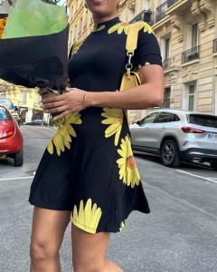 OEM round neck tight yellow flower slim black dress