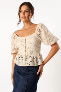 MADIE TOP – BEIGE