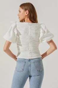 PUFF SLEEVE TOP